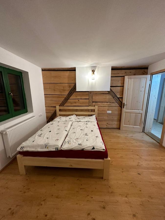 Madarasi Sportbazis Hotell Capilnita Eksteriør bilde